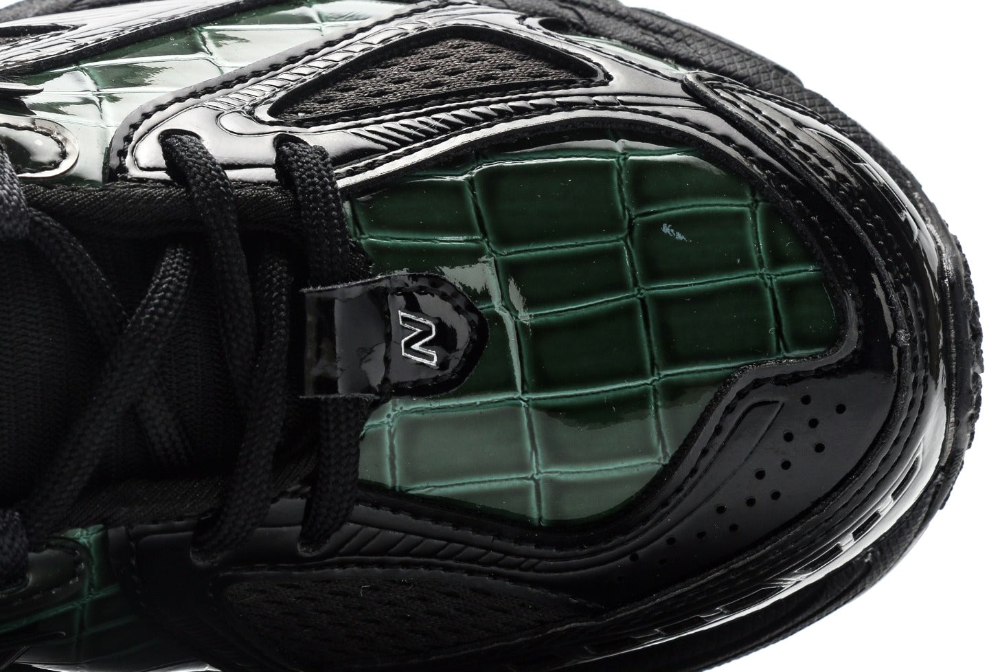 New Balance 1906R 99GINGER Bridges the Gap
