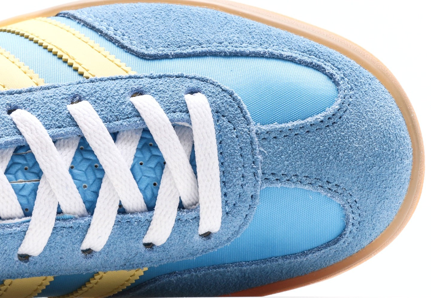 Gazelle Indoor Semi Blue Burst Almost Yellow