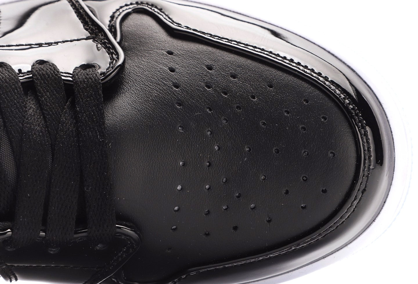 Air Jordan 1 Mid Space Jam