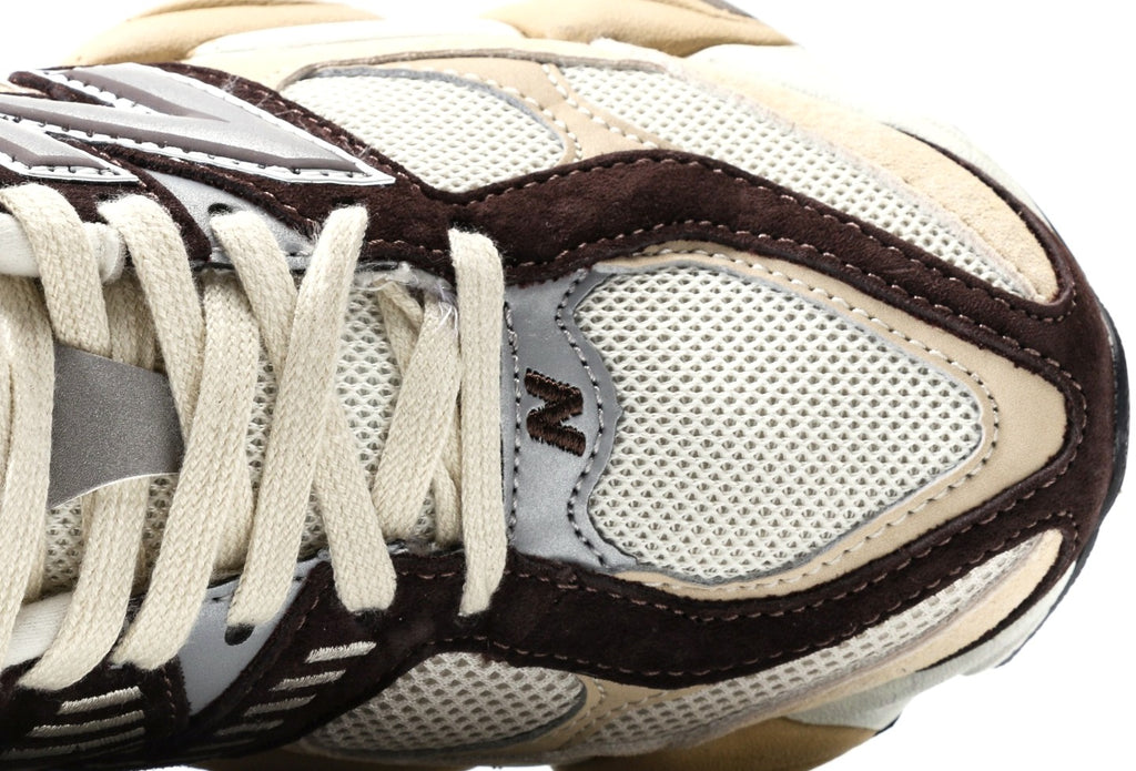 New Balance 9060 Emerging Brown