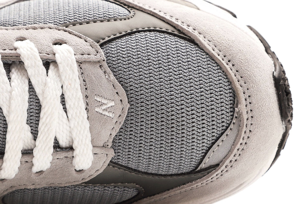 New Balance 2002R GORE-TEX "Concrete"
