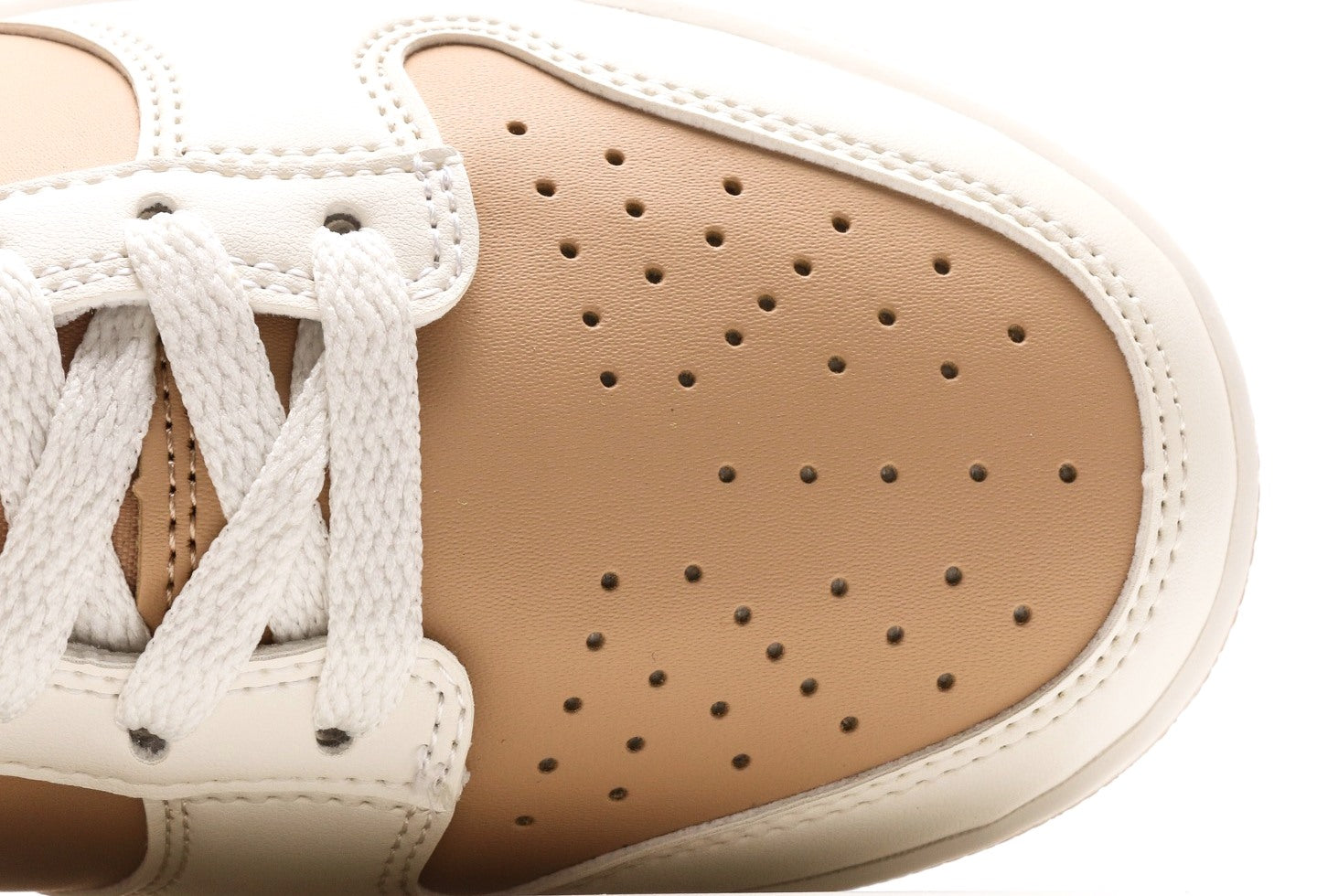 Dunk Low Next Nature Sail Brown