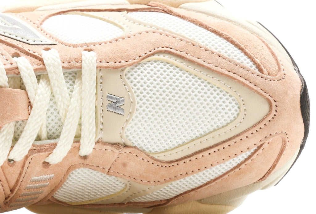 New Balance 9060 Vintage Rose
