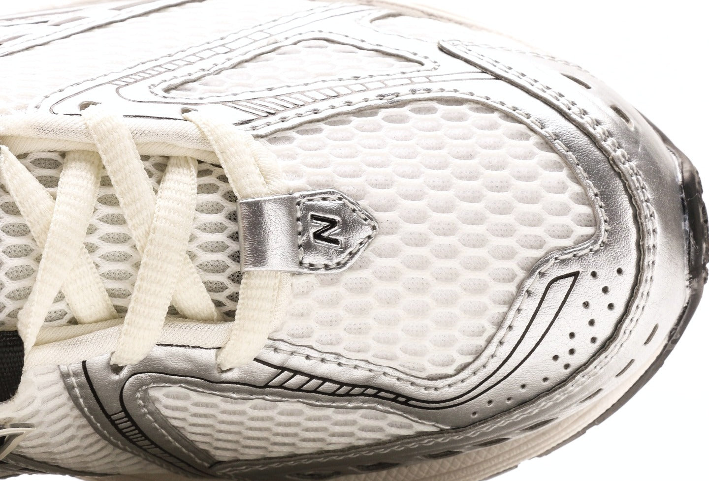 New Balance 1906R "Silver Metallic Black"