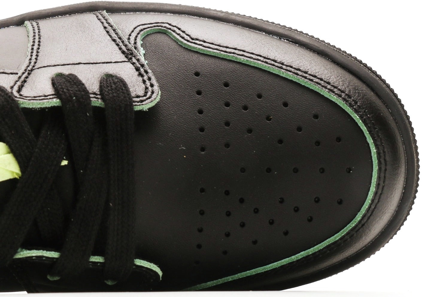 Air Jordan 1 Low SE  "Black Vapor Green"