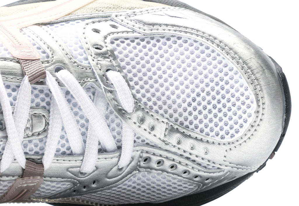 Gel-Nimbus 10.1 Kith White Morganite
