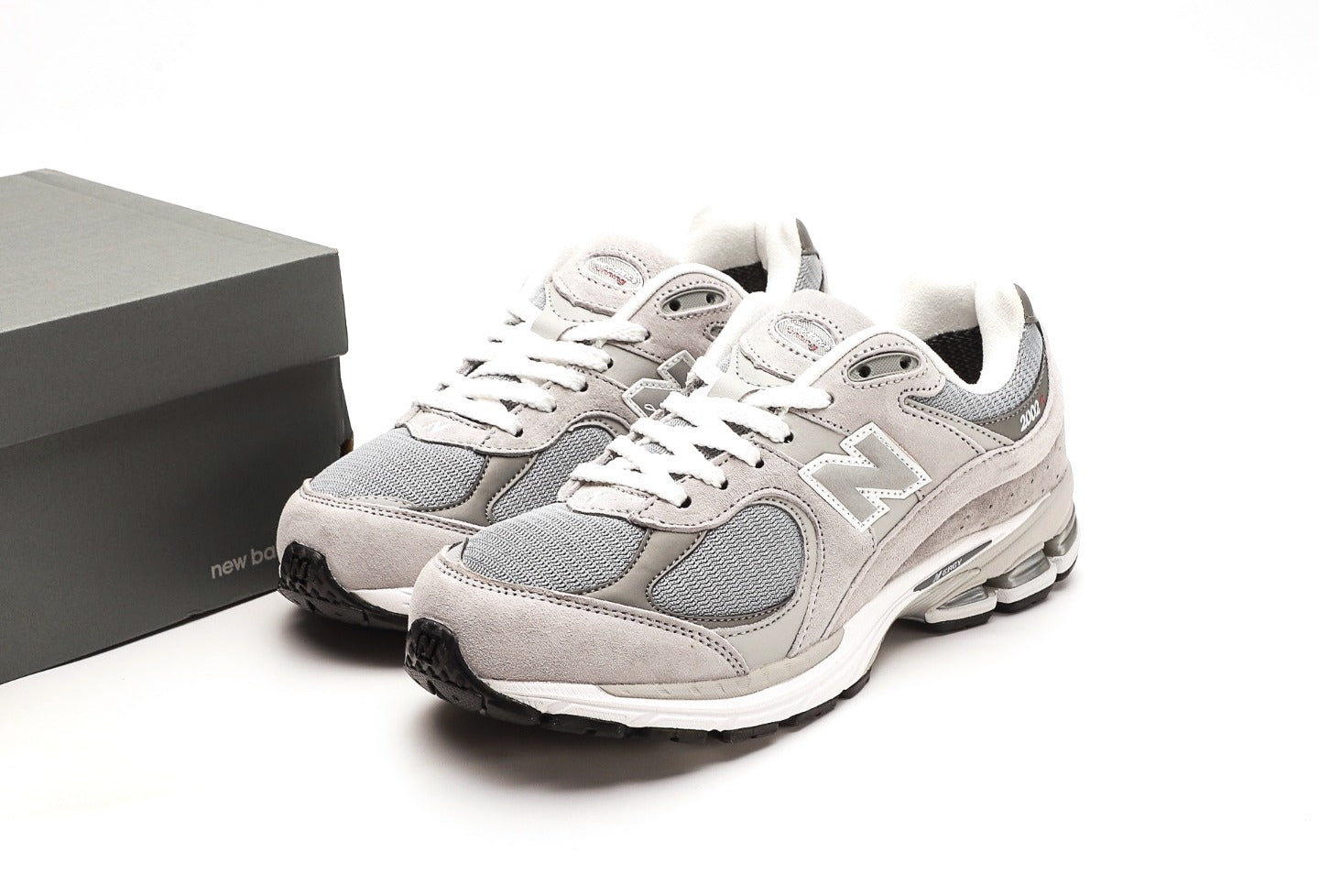New Balance 2002R GORE-TEX "Concrete"