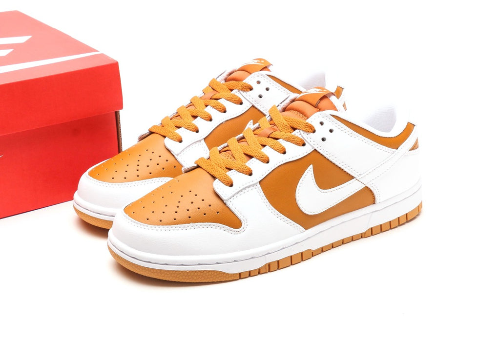 Dunk Low "Dark Curry"