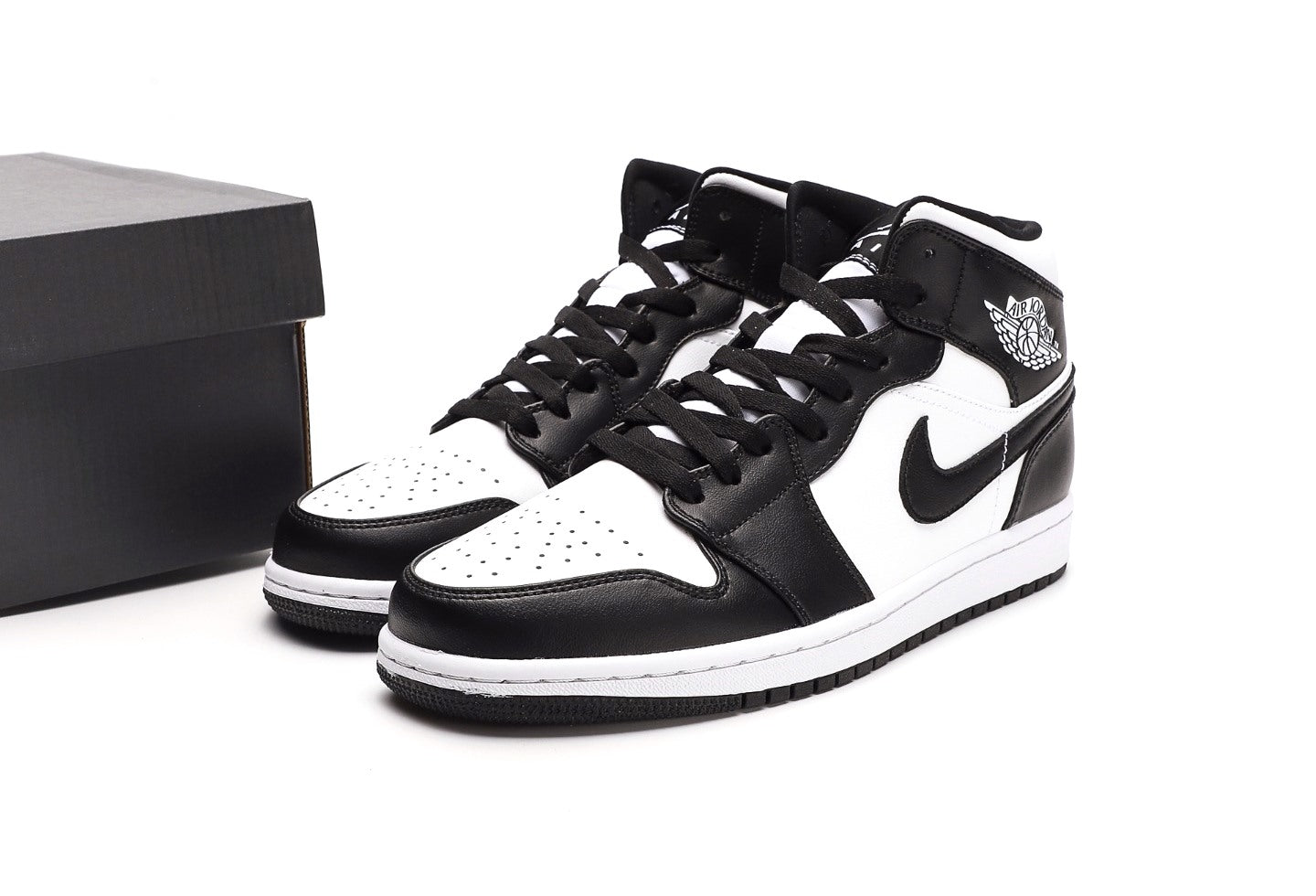 Air Jordan 1 Mid 'Panda' Black White