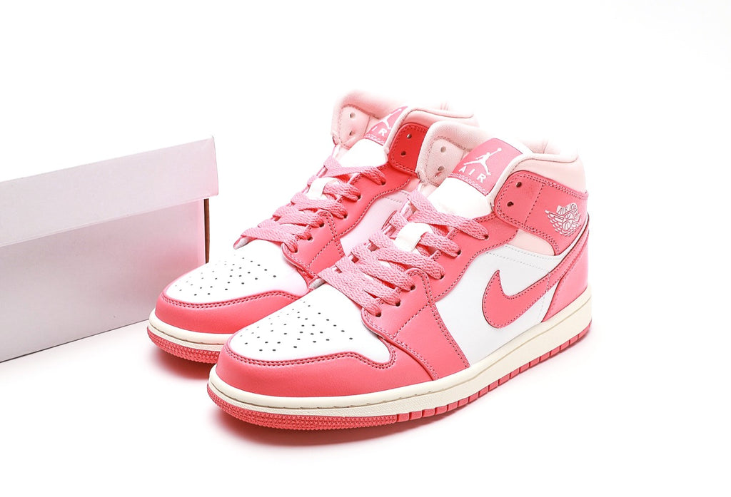 Air Jordan 1 Mid 'Strawberries and Cream'