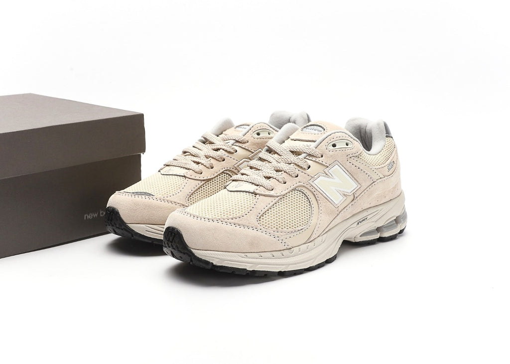 New Balance 2002R Aluminum