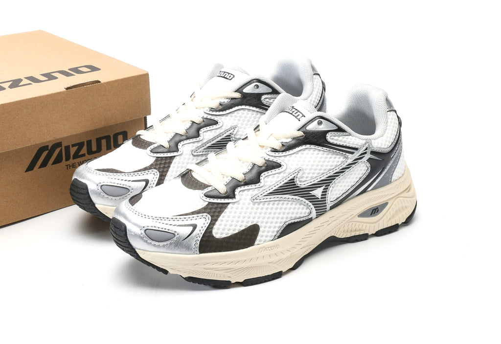 Mizuno RACER S