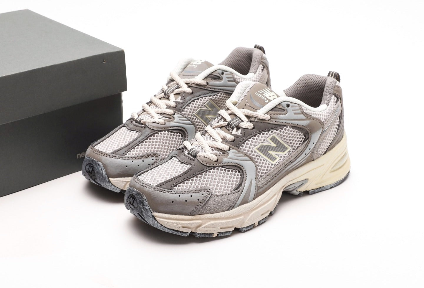 New Balance 530 "Silver Khaki"