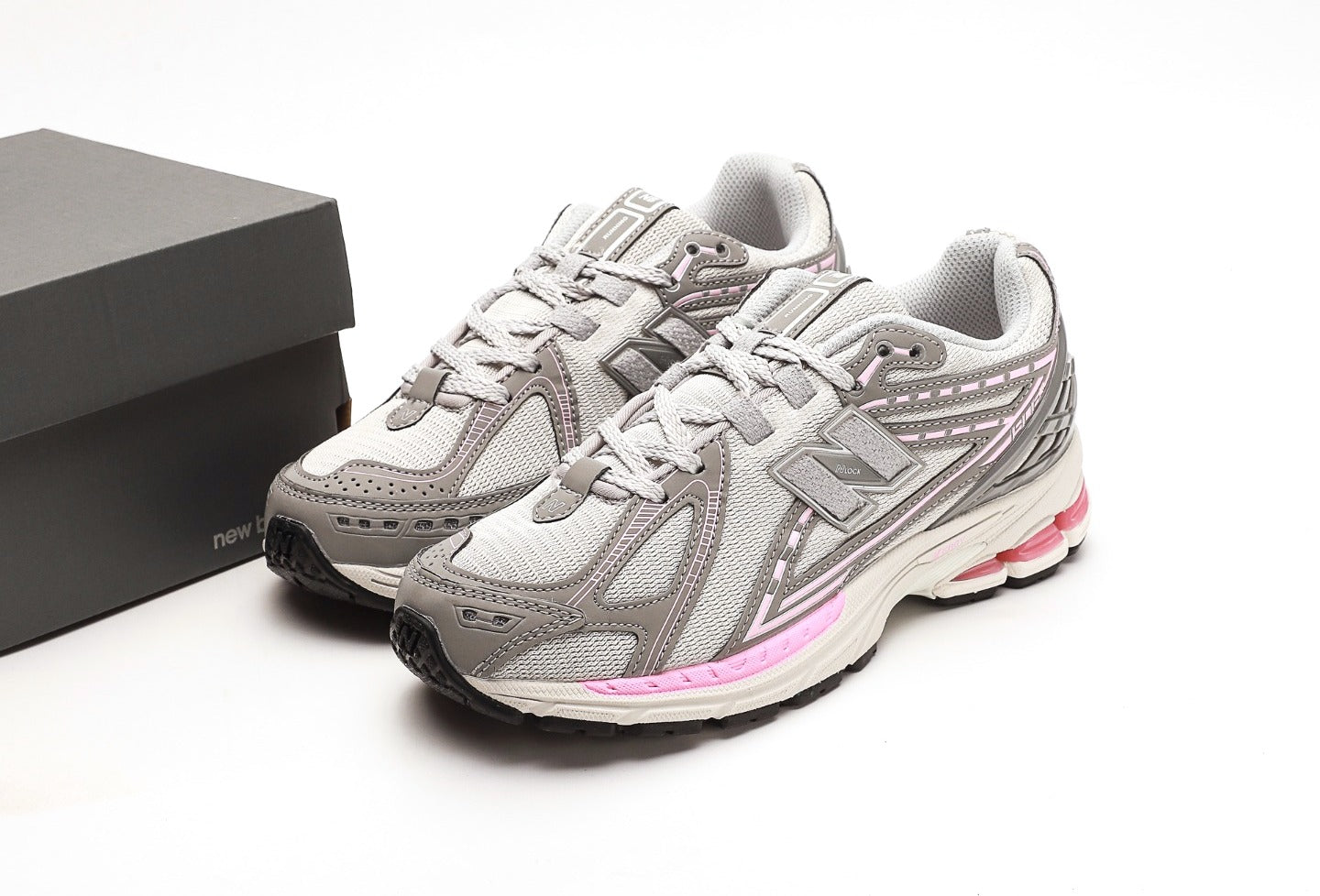 New Balance 1906R Grey Pink
