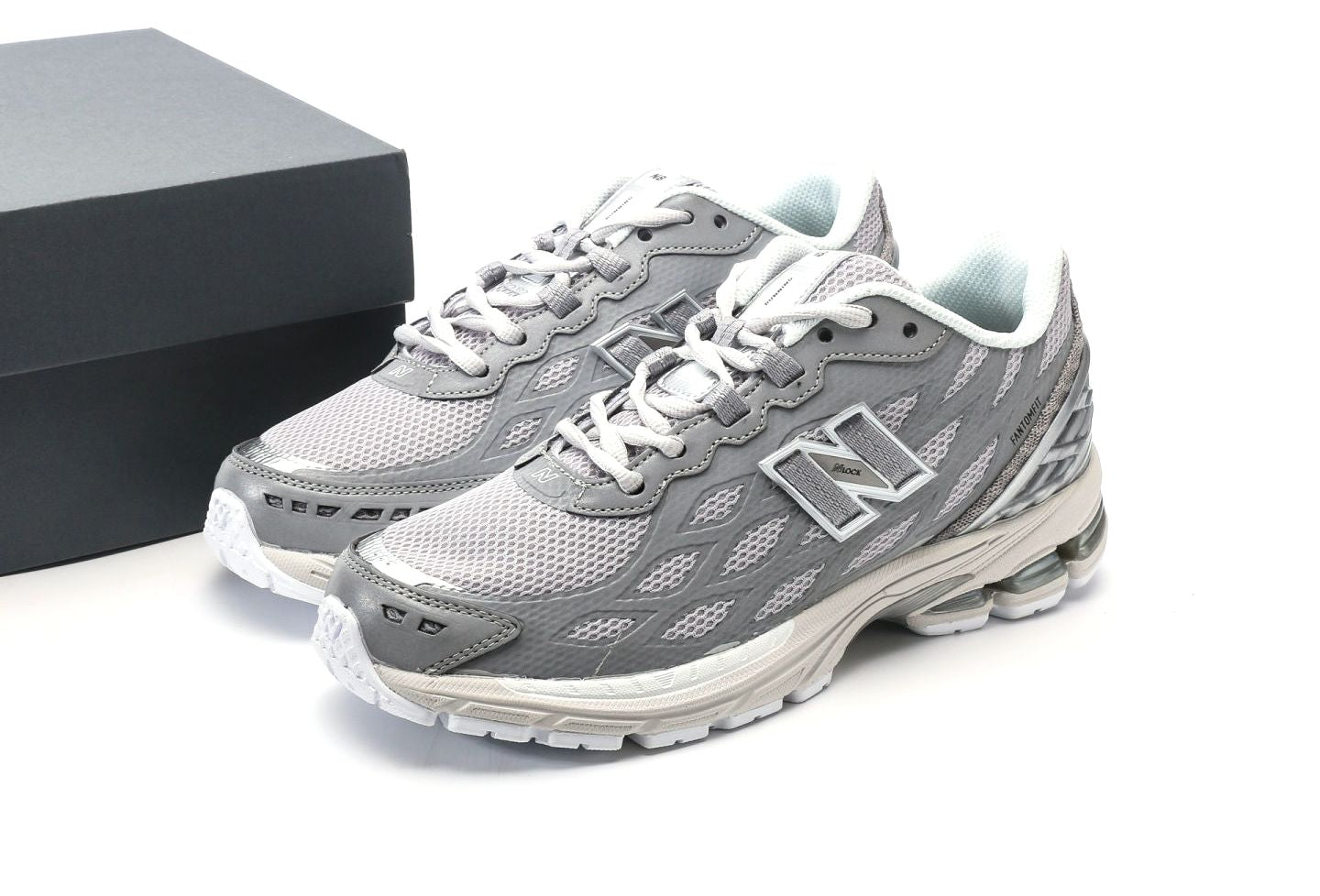New Balance 1906W Silver Metallic