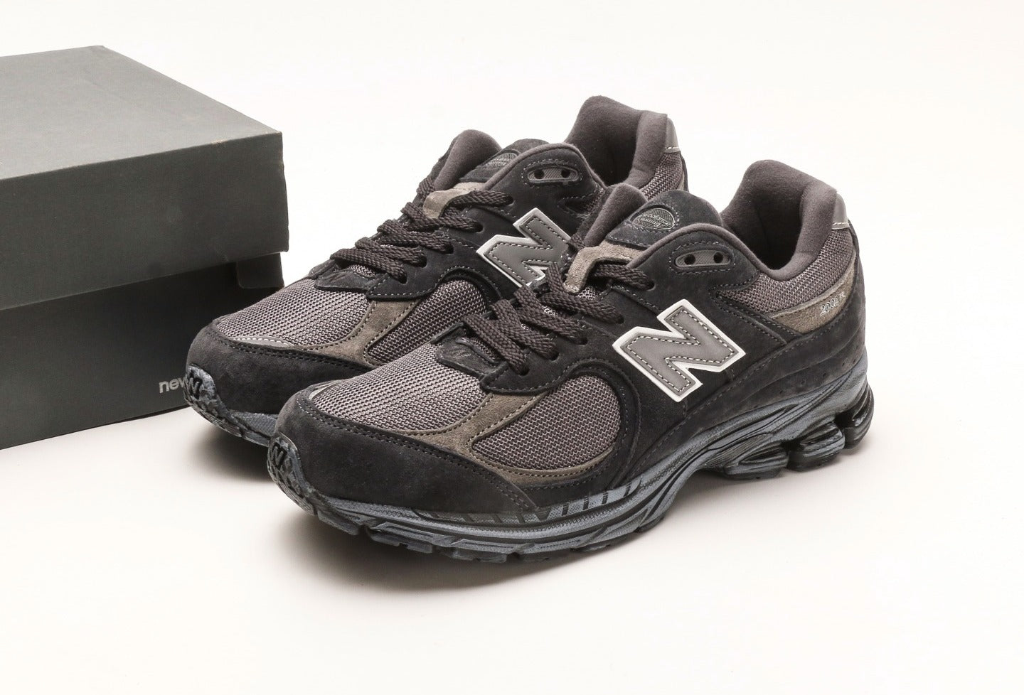 New Balance 2002R "Black/Grey" [PK GOD]