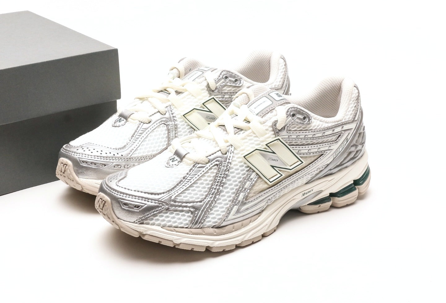 New Balance M1906RV1 Silver Metallic Sea Salt [PK GOD]