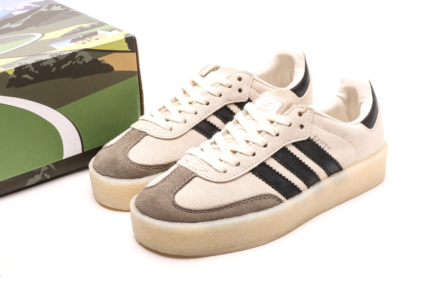 Ronnie Fieg x Clarks x 8th Street Samba "Kithmas - White Black"