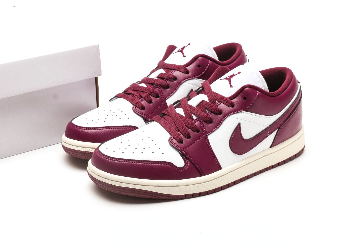 Air Jordan 1 Low "Bordeaux"
