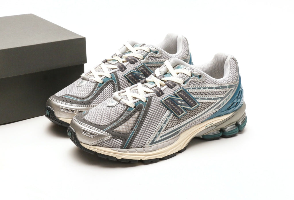 New Balance 1906R Silver Metallic Terrarium