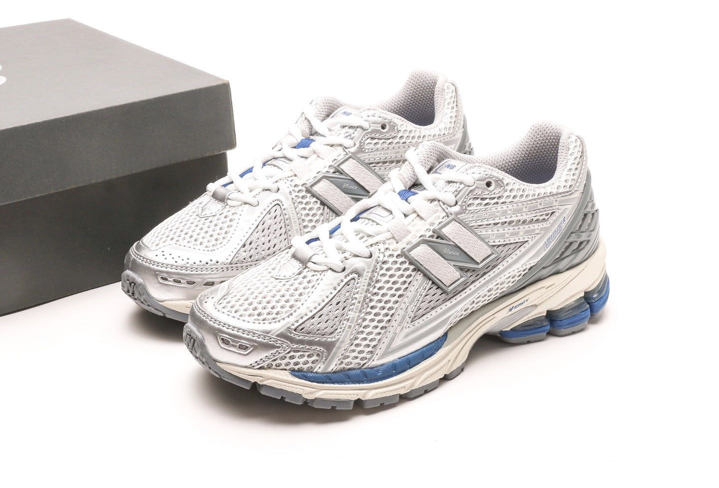 New Balance 1906R "Silver Metallic Blue"
