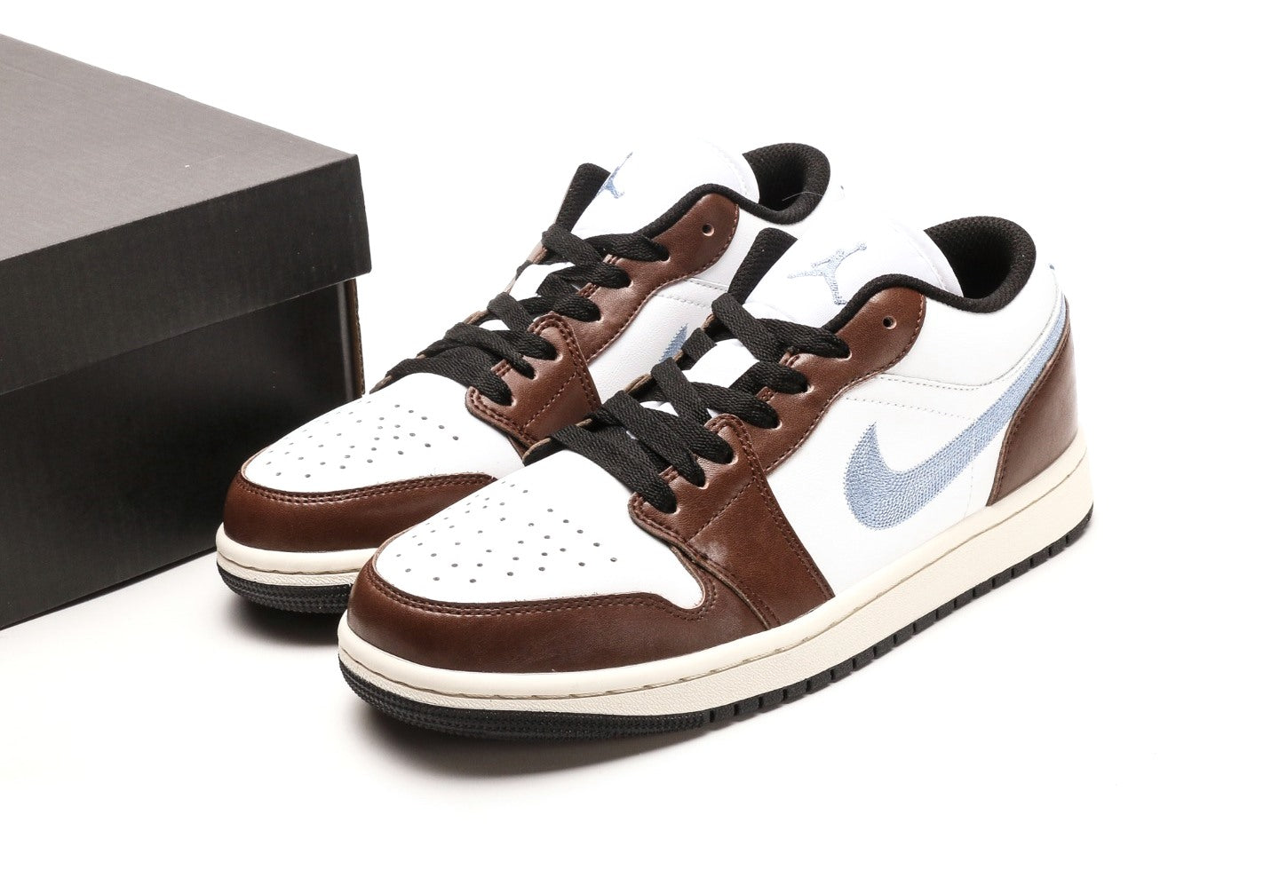Air Jordan 1 Low SE 'Mocha Blue Grey'