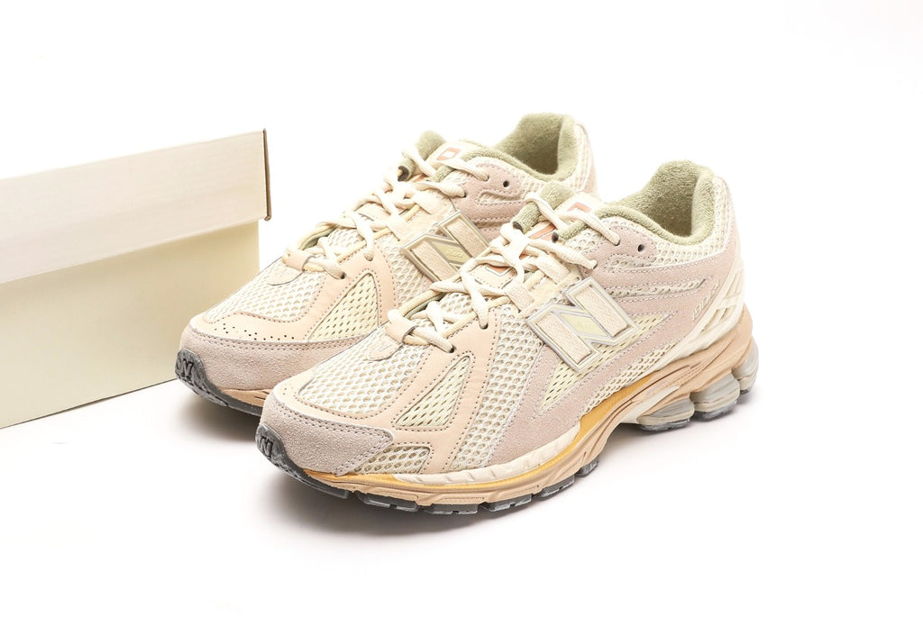 New Balance x AURALEE 1906R Bone White