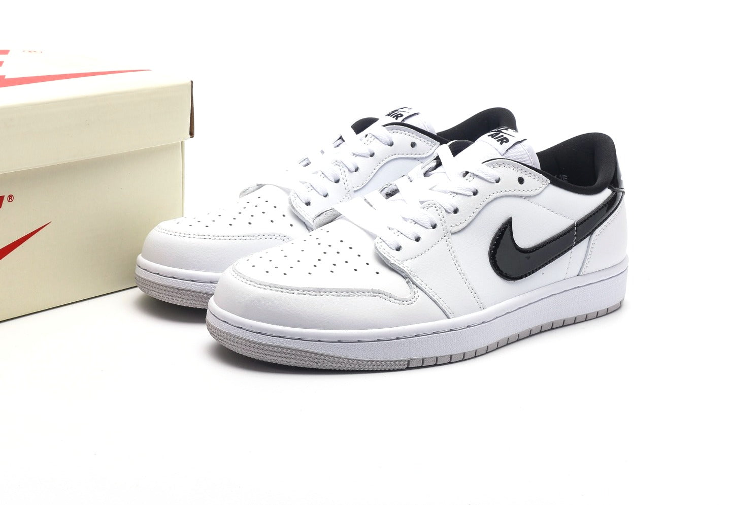 Air Jordan 1 Low 85 Metallic Black
