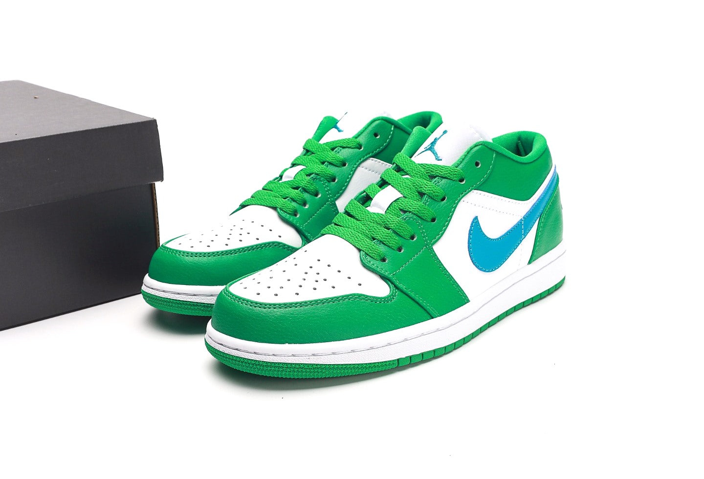 Air Jordan 1 Low Lucky Green