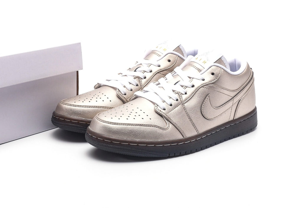 Air Jordan 1 Low SE "Metallic Zinc"