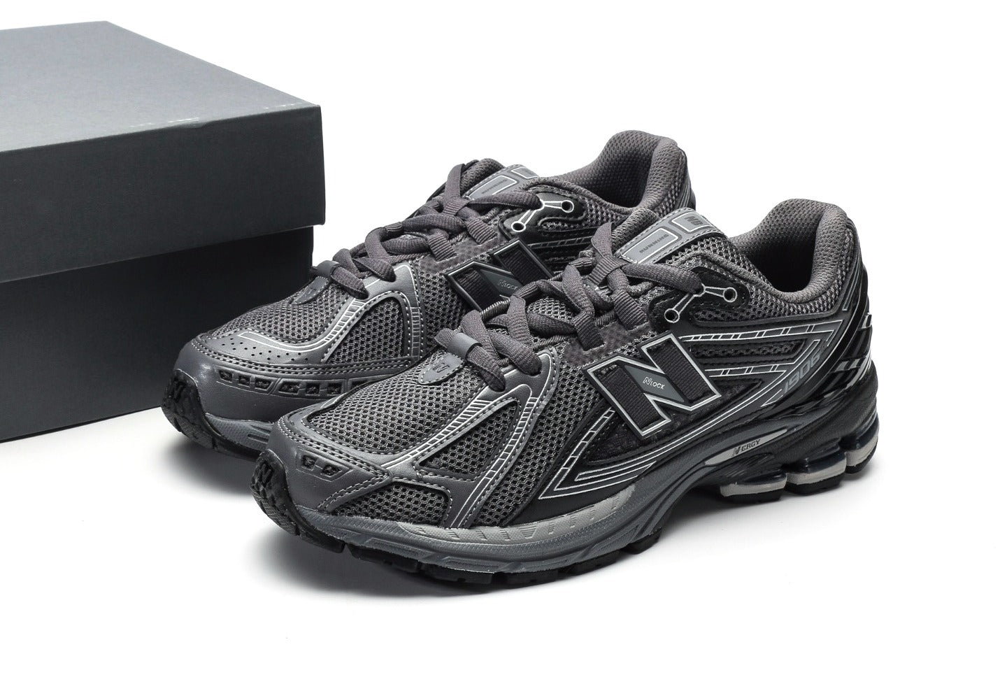 New Balance 1906R "Black/Silver"