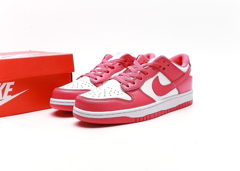 Dunk Low Archeo Pink