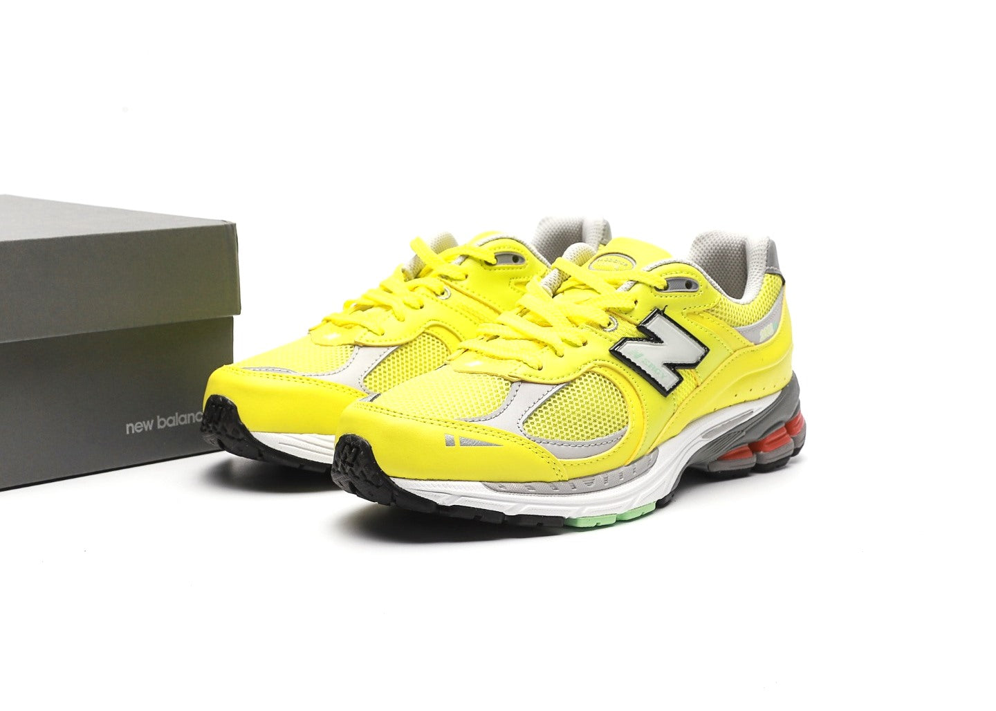 New Balance 2002R