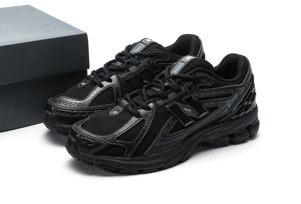 New Balance 1906R Black