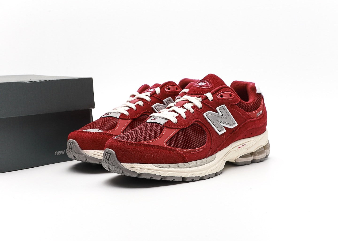 New Balance 2002R Bordeaux