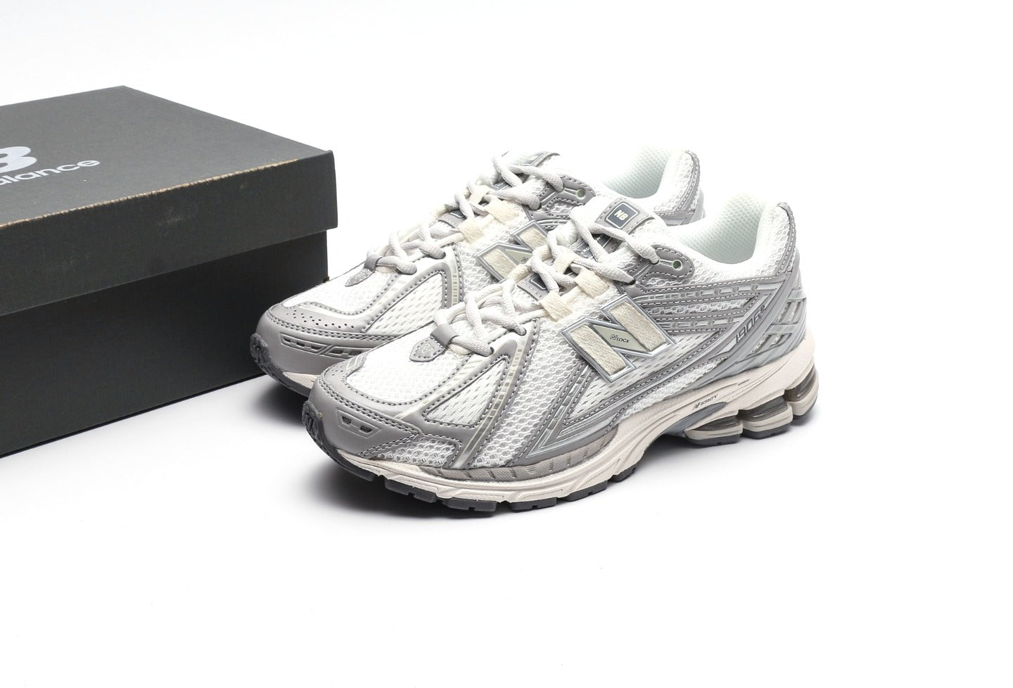 New Balance 1906R White Grey Silver