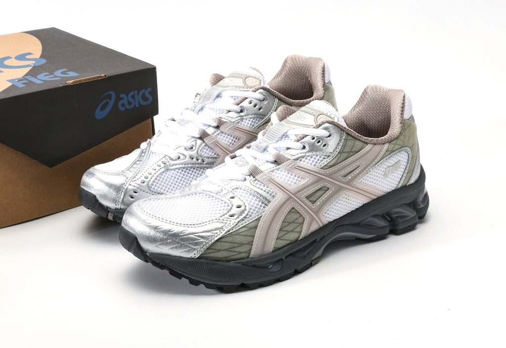 Gel-Nimbus 10.1 Kith White Morganite