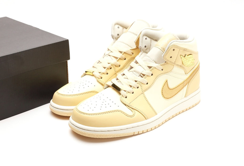 Air Jordan 1 Mid Pale Vanilla Coconut Milk
