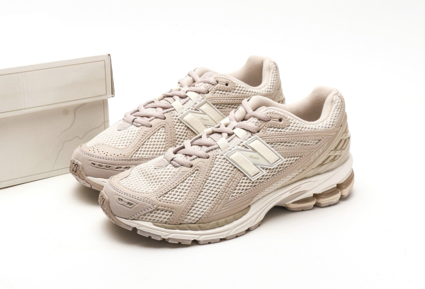 New Balance 1906R Grey Day