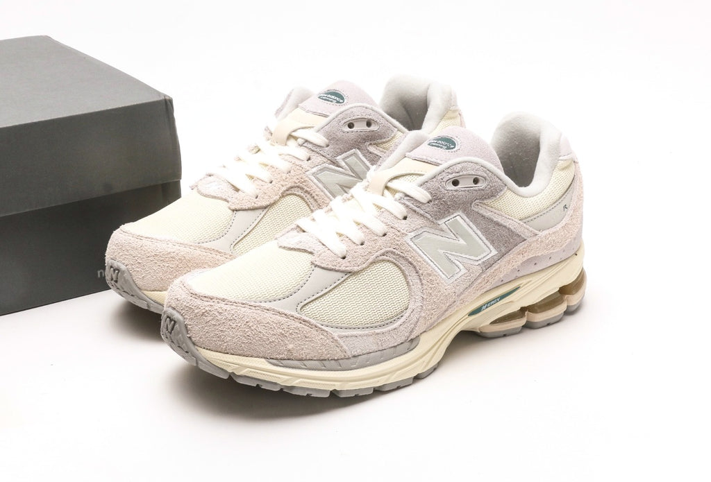 New Balance 2002R "Linen & Concrete"
