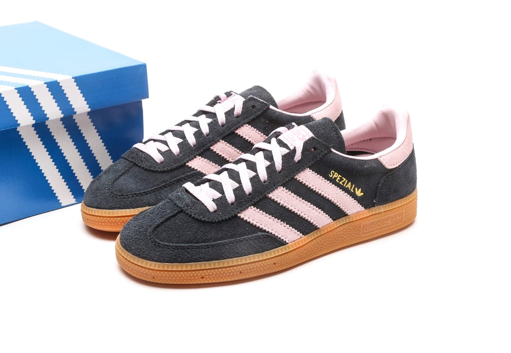 Handball Spezial "Black Clear Pink Gum"