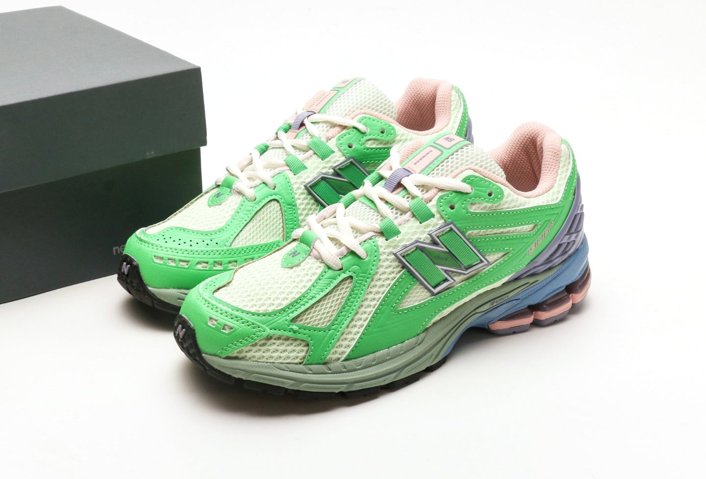New Balance 1906R "Green Astral Purple"