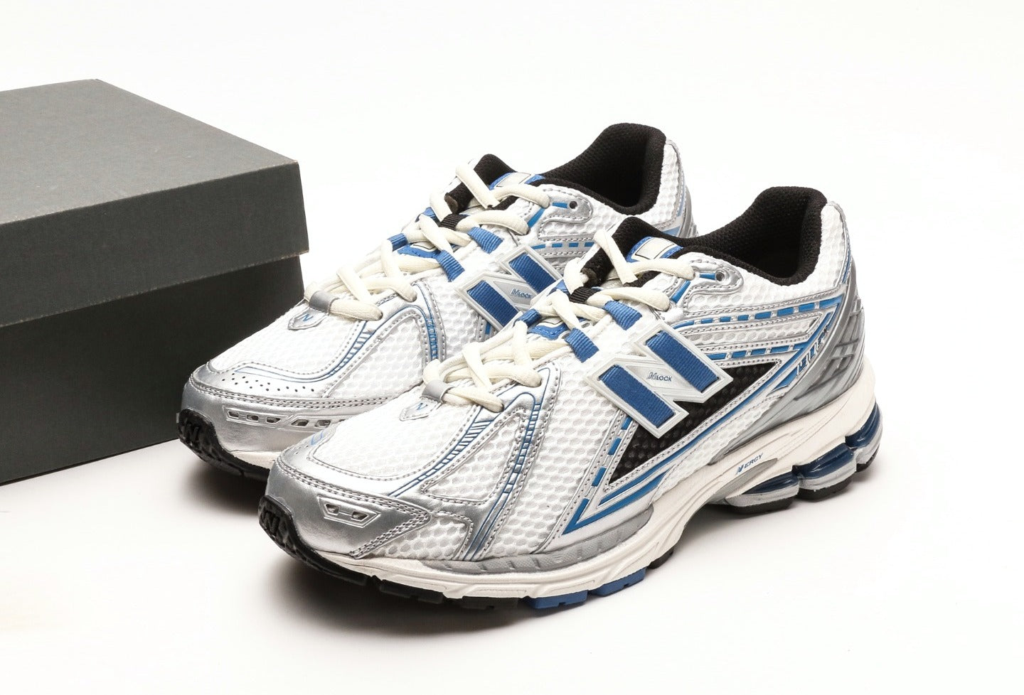 New Balance 1906R Silver Blue