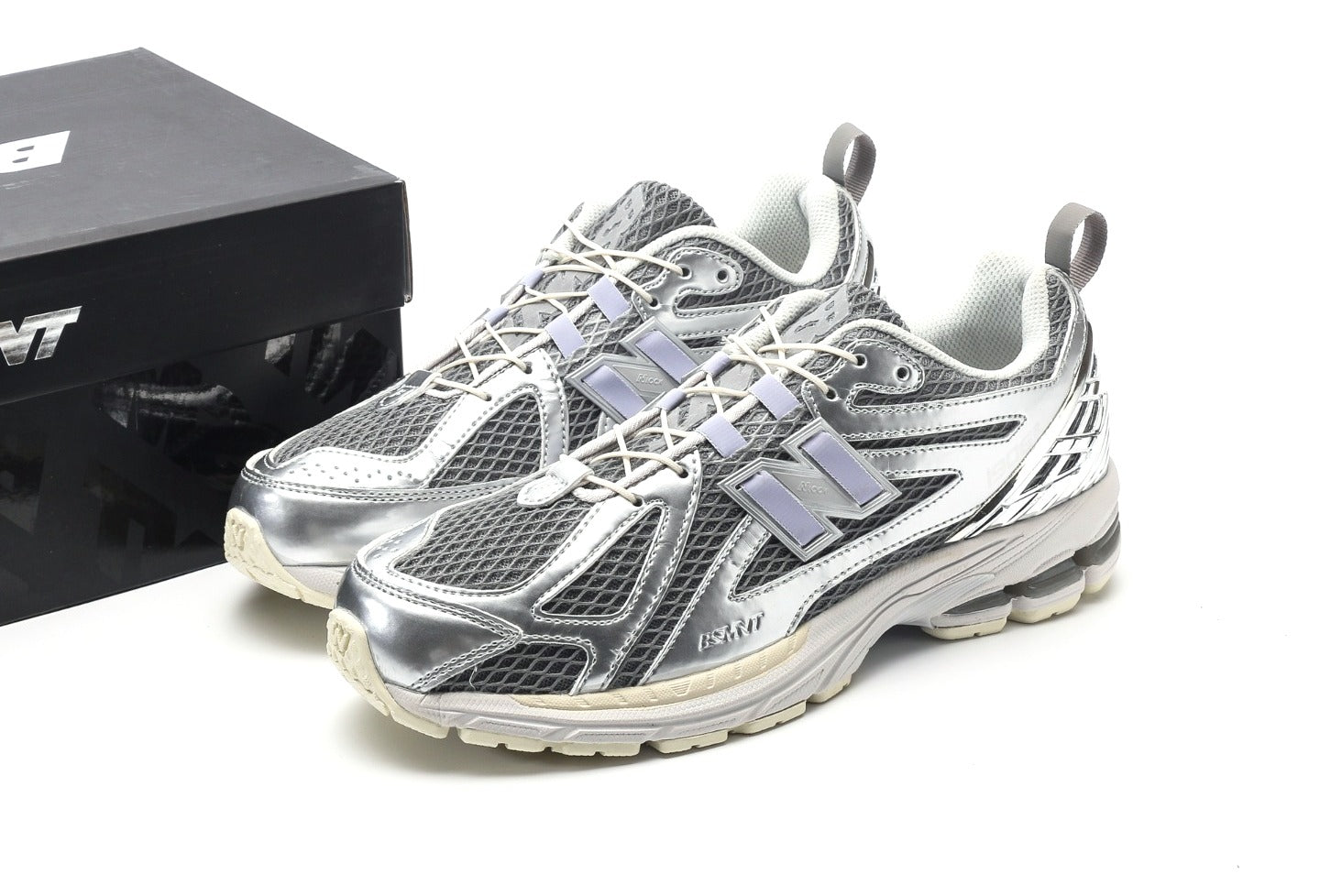 New Balance x The Basement M1906RBT "Day Chrome" [PK GOD]