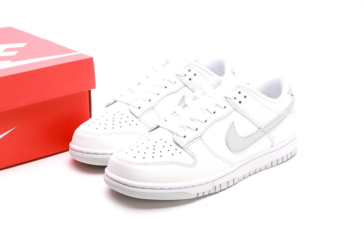 Dunk Low “White/Pure Platinum” [PK GOD]