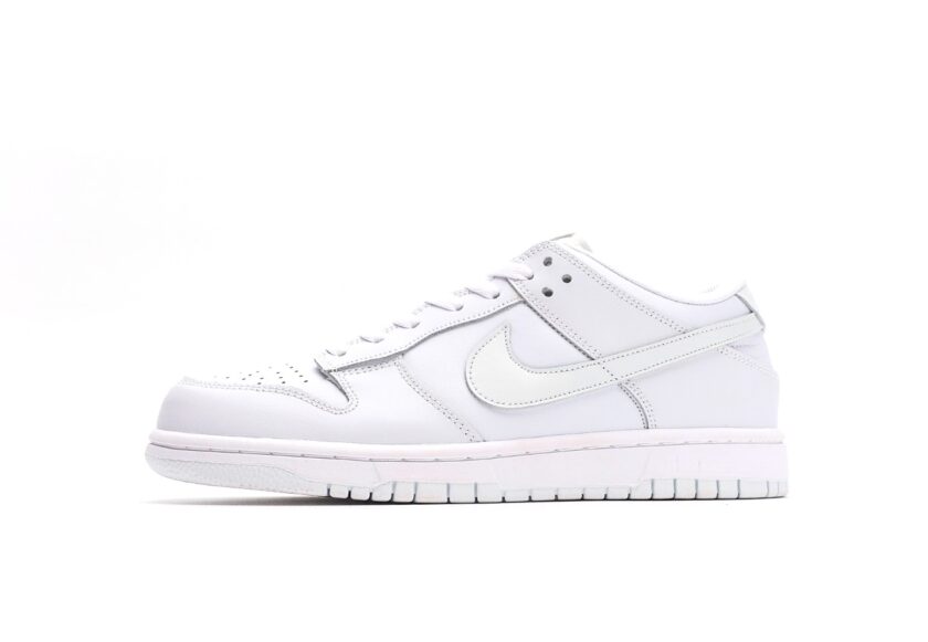 Dunk Low "White/Pure Platinum"