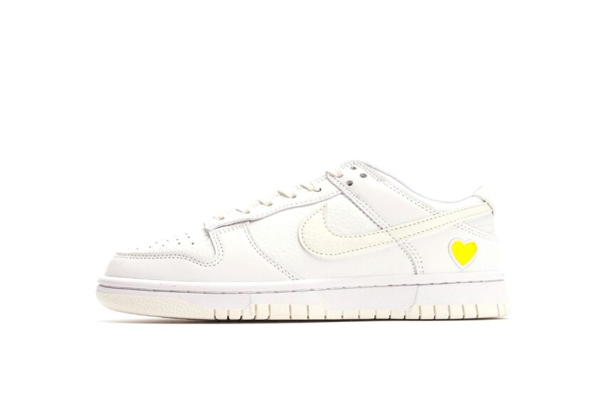 Dunk Low White Yellow Heart