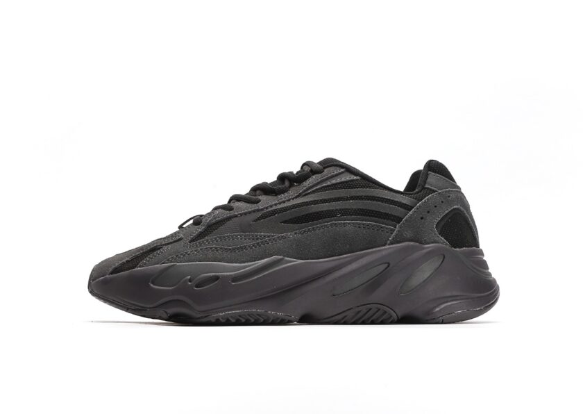 Yeezy Boost 700 V2 Vanta