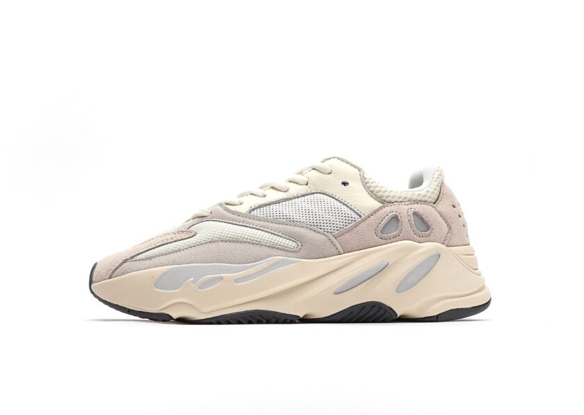 Yeezy Boost 700 Analog