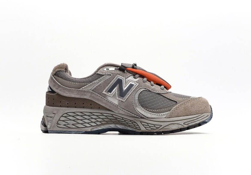 New Balance 2002R - Image 2